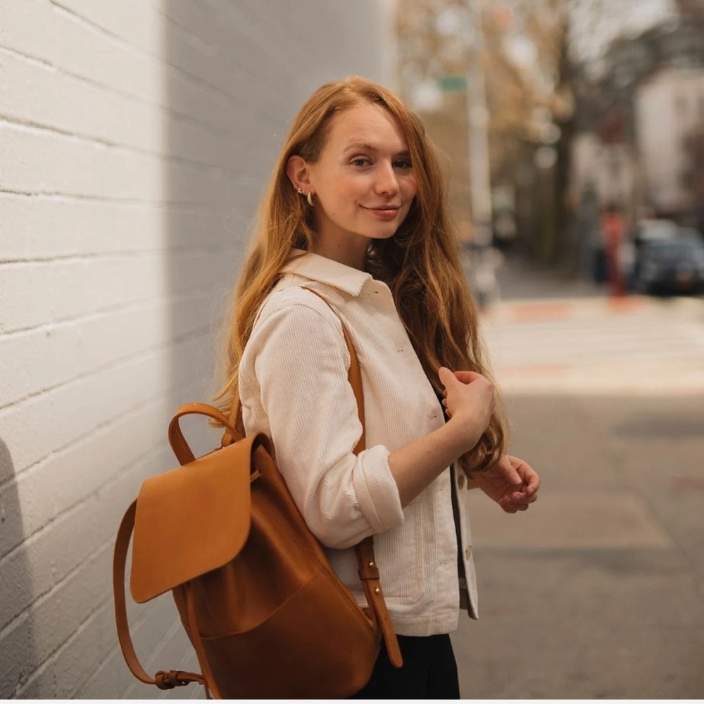 Parker Clay Leather Abby Drawstring Backpack Hands Free Neutral Bucket‎ Bag